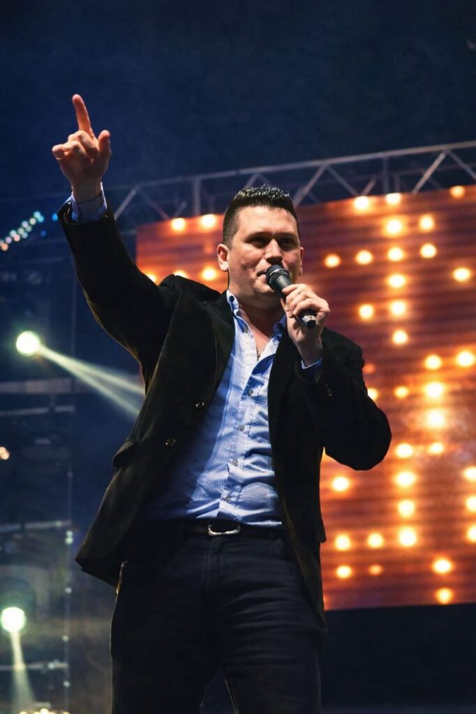 Jhon y cris música en vivo Córdoba